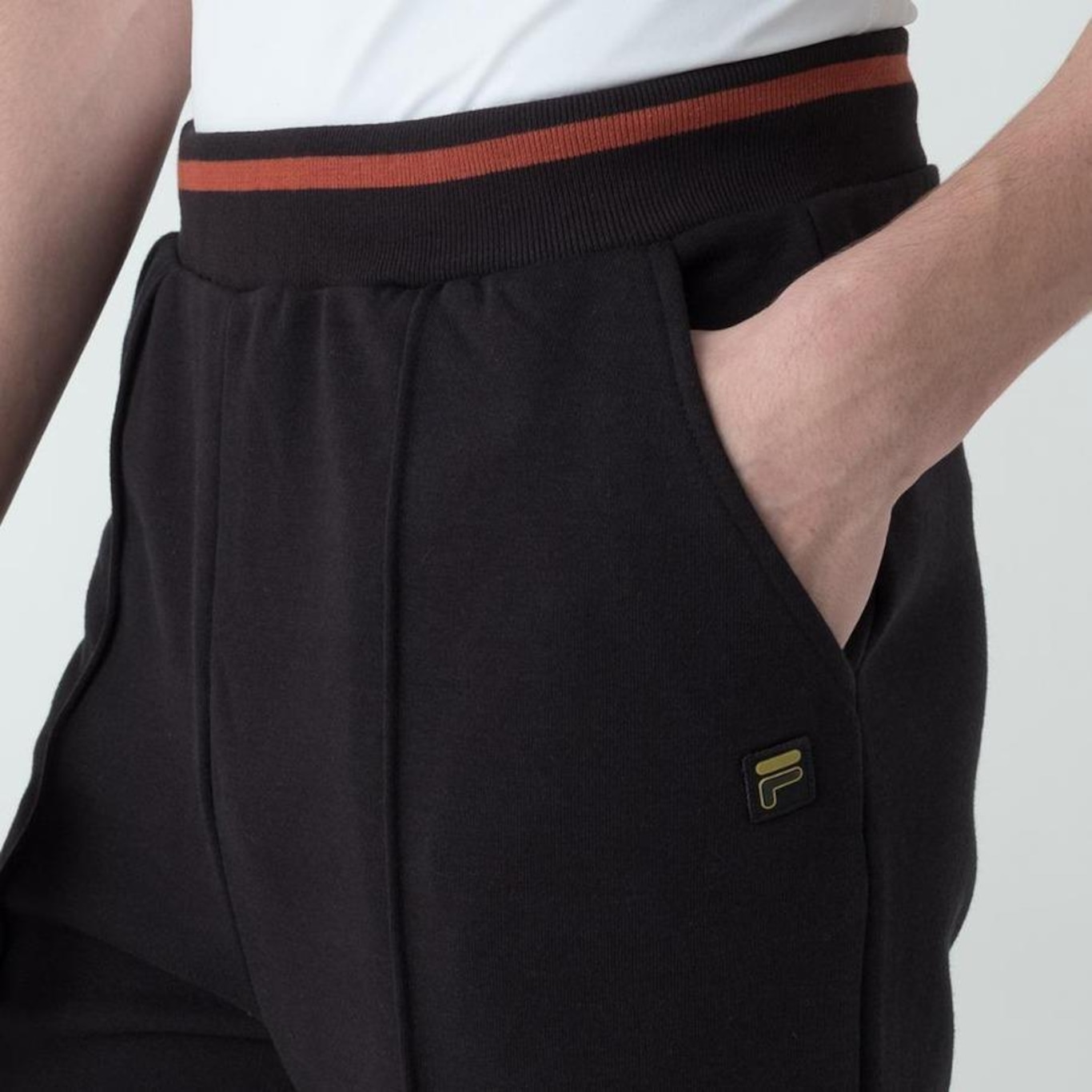 Calça Fila Dovi Jogger - Masculina - Foto 4