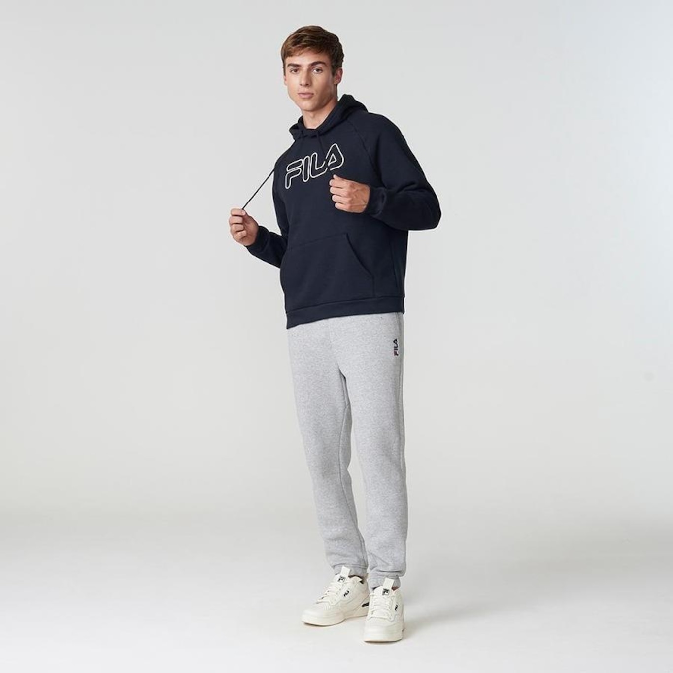 Blusão com Capuz Fila Letter Outline Winter - Masculino - Foto 4