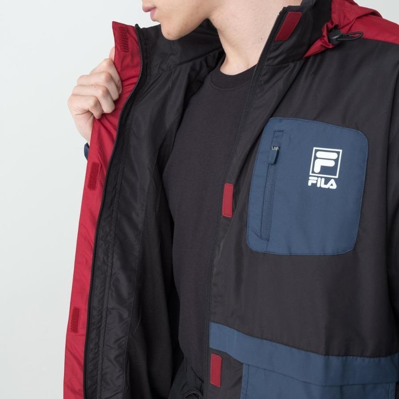 Jaqueta com Capuz Fila Pocket - Masculina - Foto 4