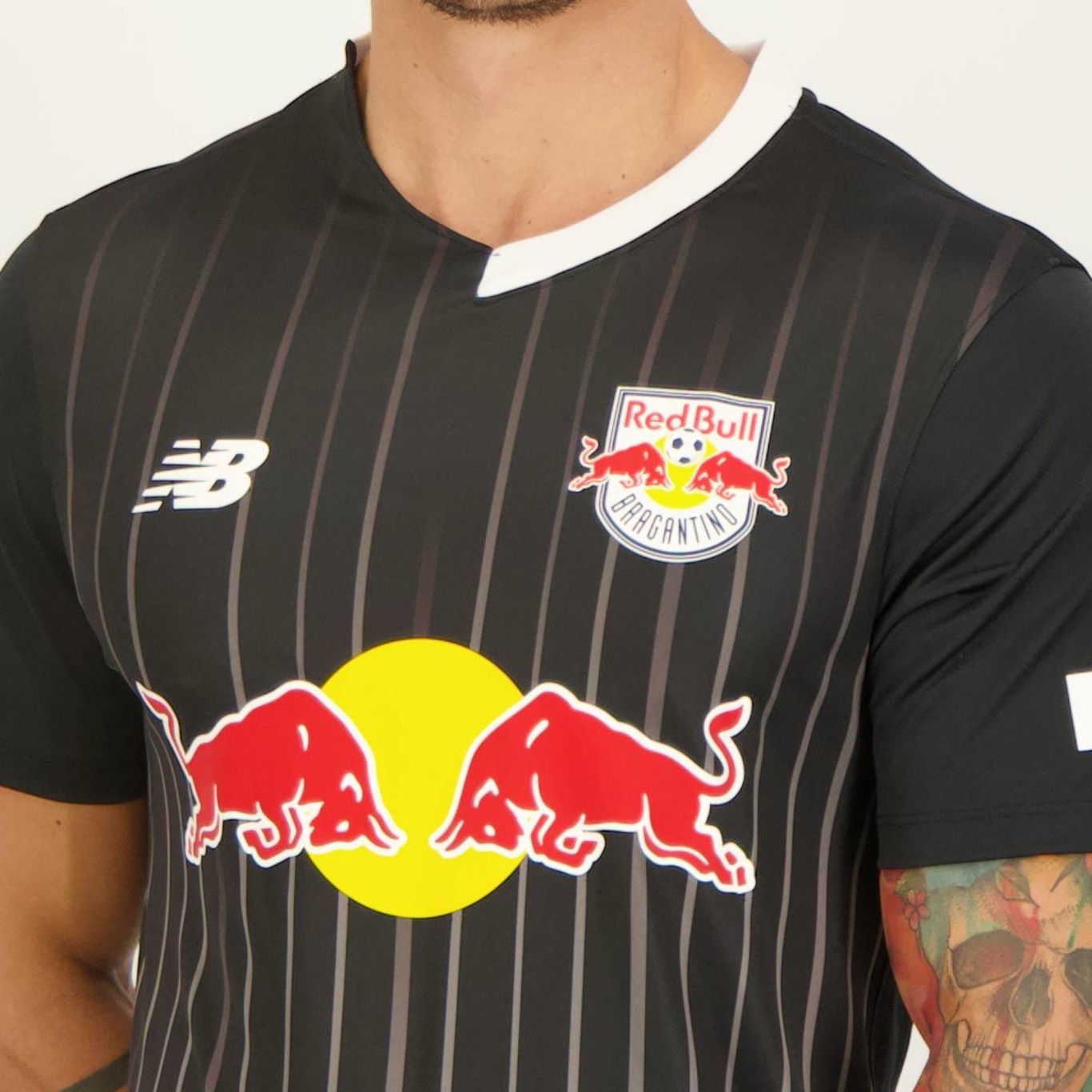 Camisa do Bragantino Red Bull II 2023 New Balance - Masculina - Foto 4