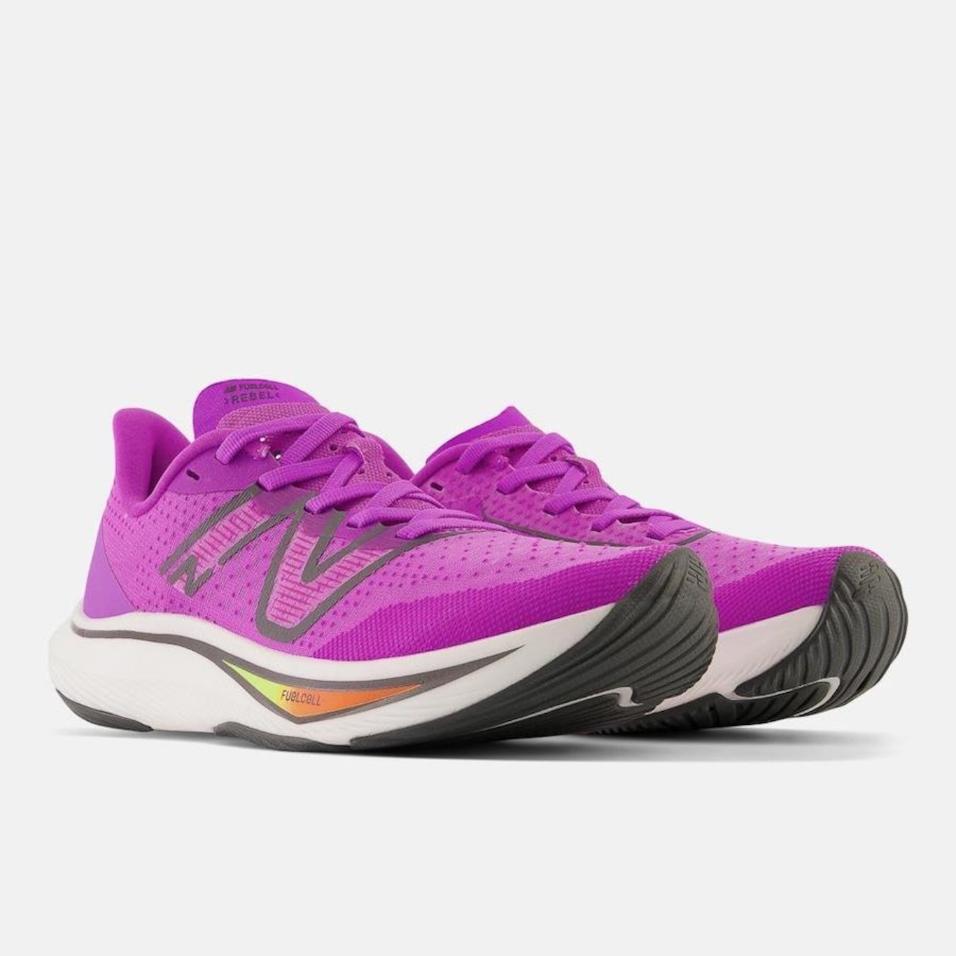 Tênis New Balance Fuelcell Rebel V3 - Feminino - Foto 3