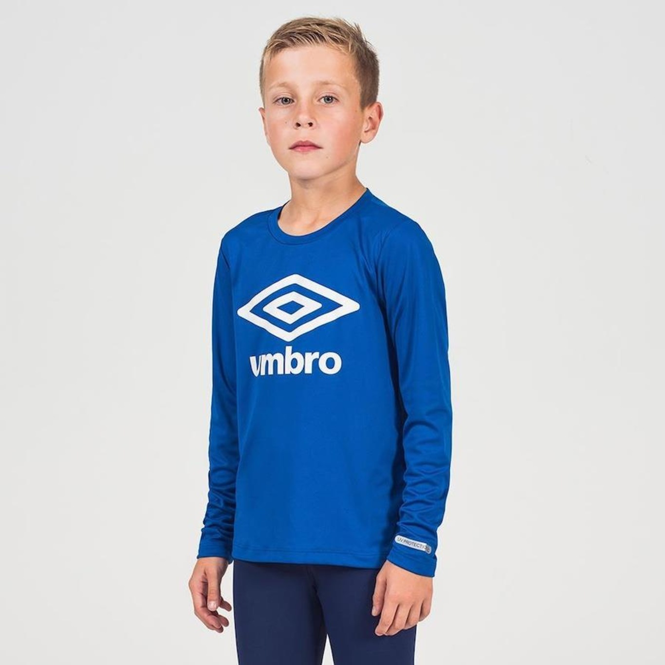 Camiseta Umbro Manga Longa Basic UV - Infantil - Foto 1