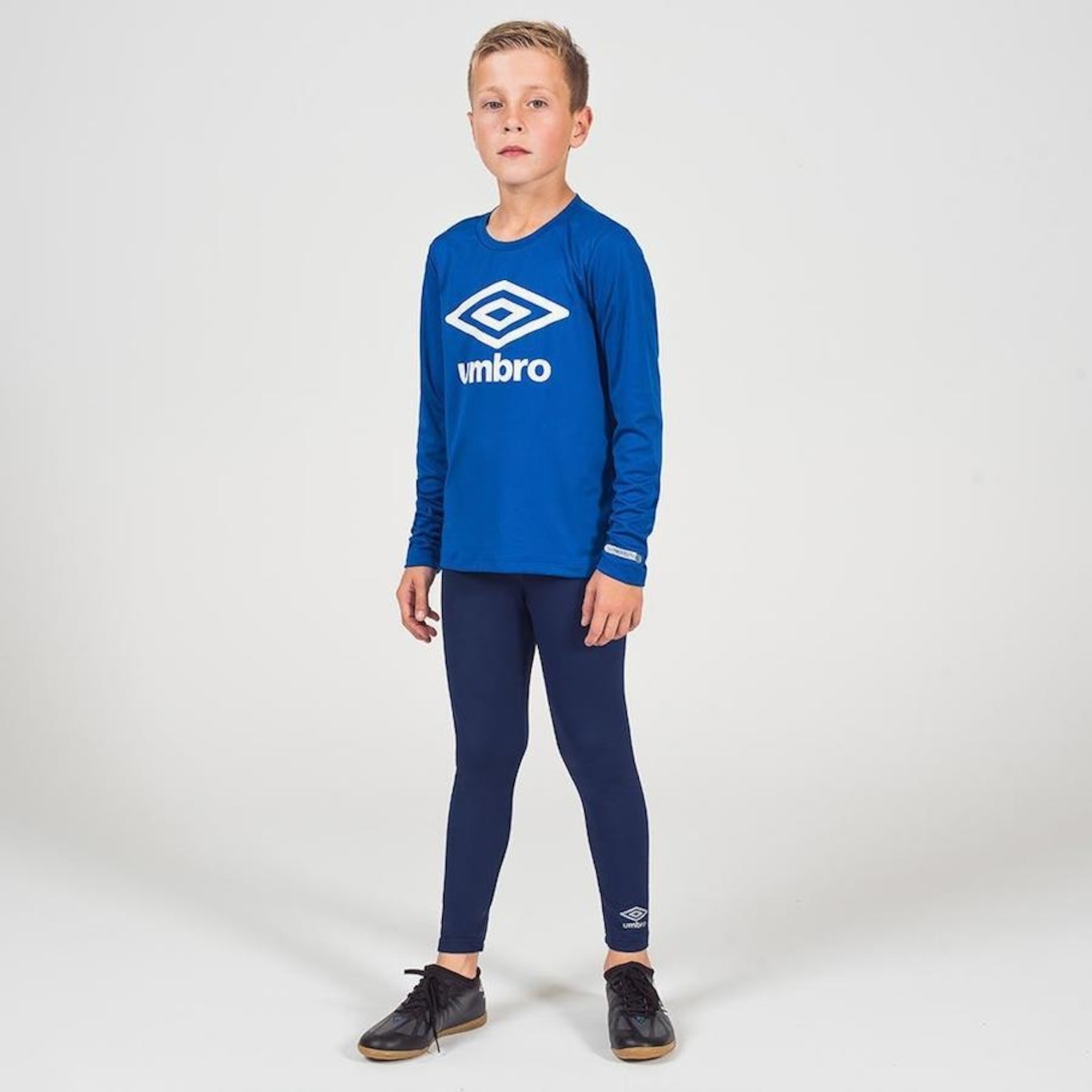 Camiseta Umbro Manga Longa Basic UV - Infantil - Foto 4