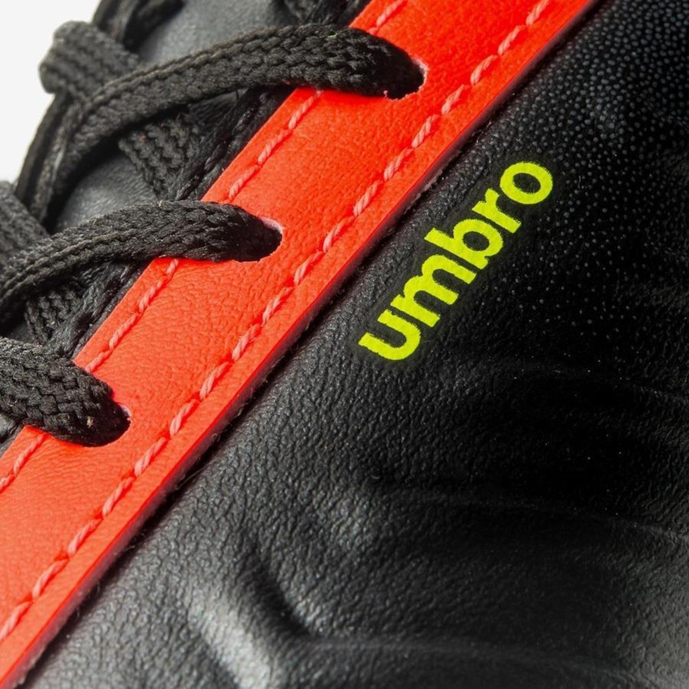 Chuteira Futsal Umbro Fifty Iv - Adulto - Foto 5