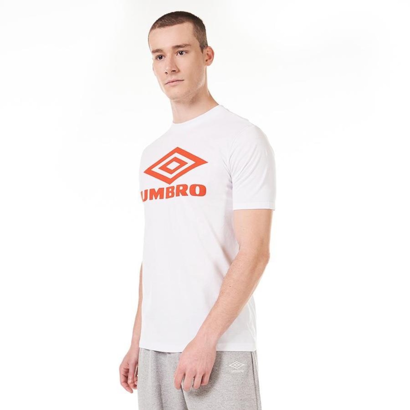 Camiseta Umbro Large Logo Duo - Masculina - Foto 3