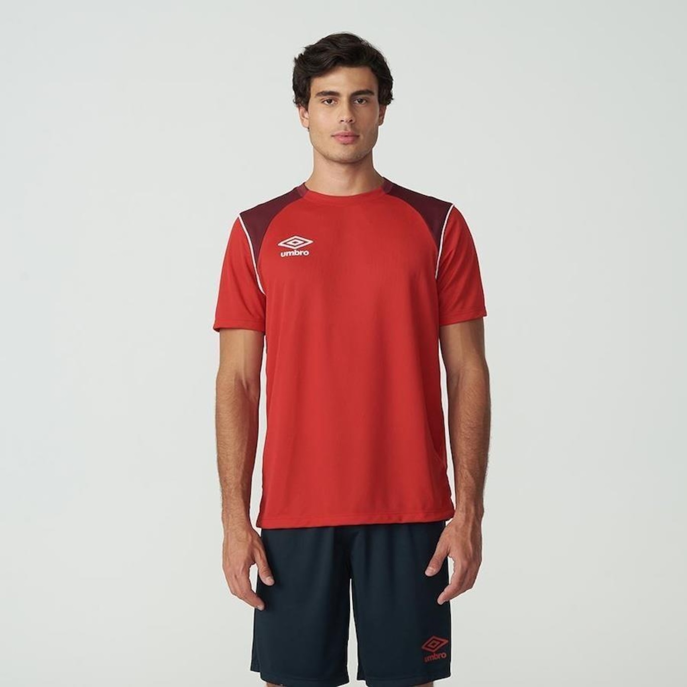 Camiseta Umbro Color Pipe - Masculina - Foto 3