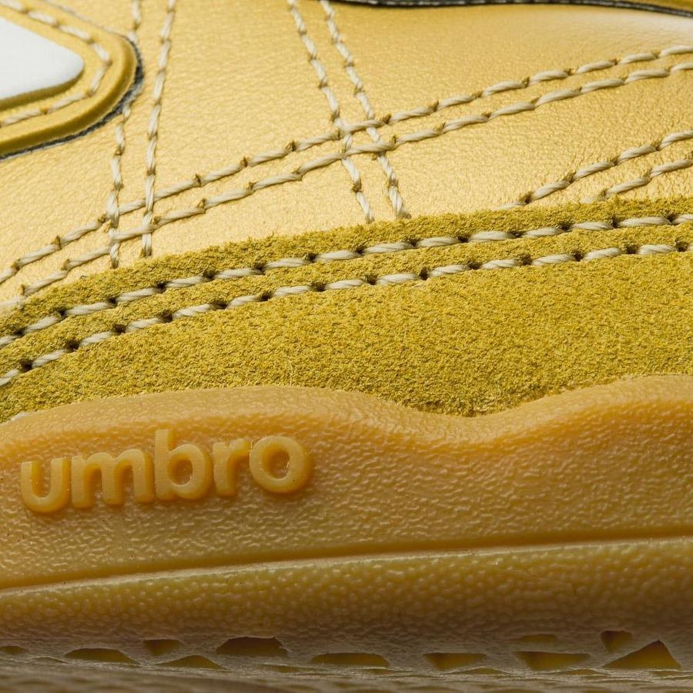 Chuteira Futsal Umbro Speciali III Pro - Adulto - Foto 5