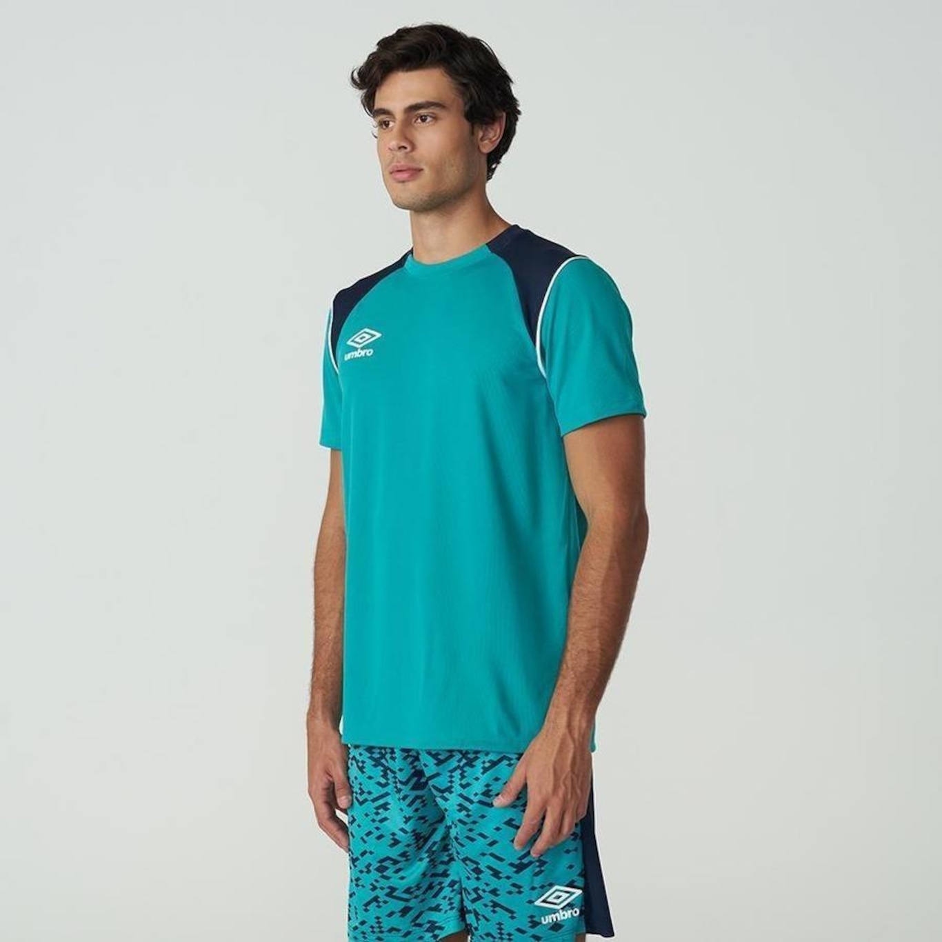 Camiseta Umbro Color Pipe - Masculina - Foto 1