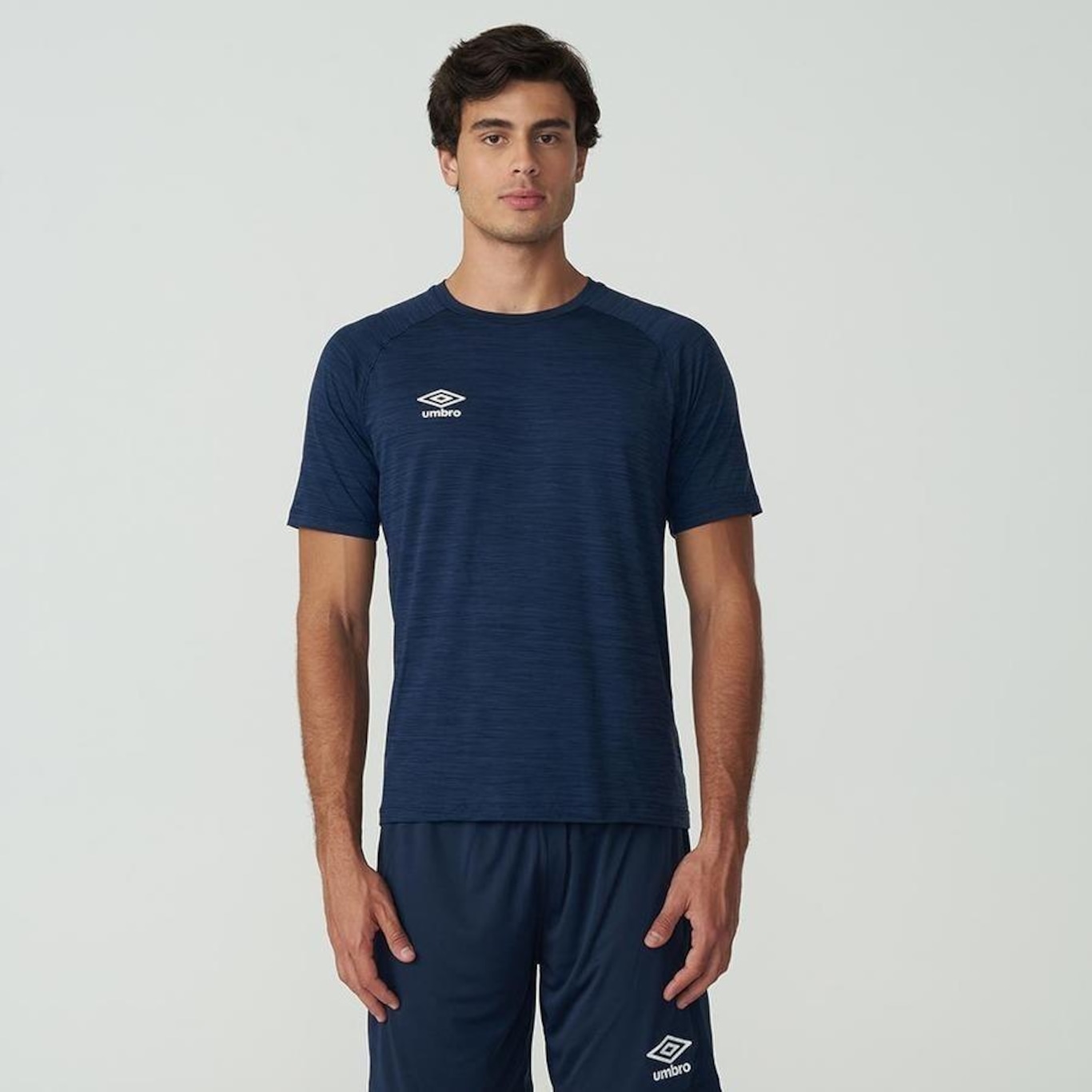 Camiseta Umbro Blend Tape - Masculina - Foto 4