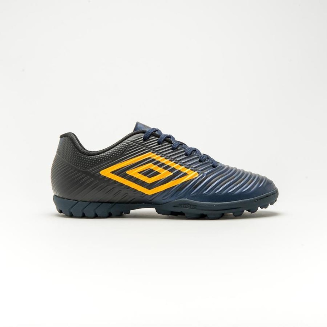 Chuteira Society Umbro Fifty III TF - Adulto - Foto 1