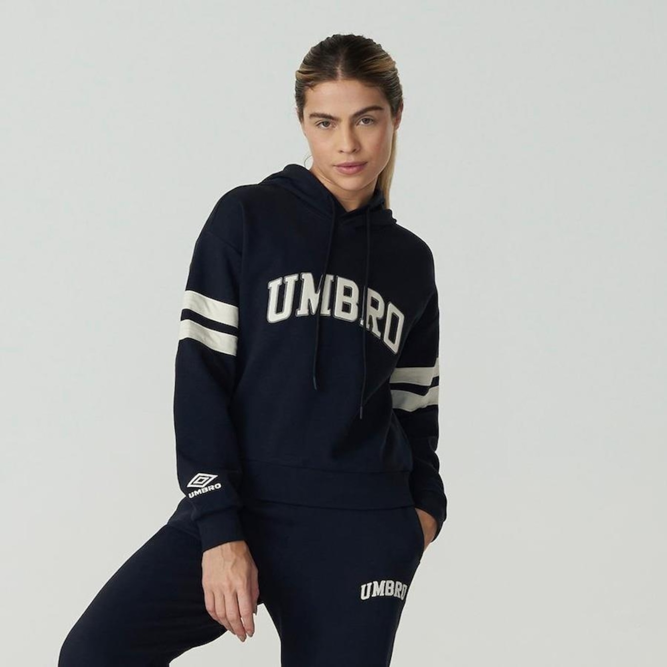 Blusão com Capuz Umbro College Concept - Feminino - Foto 1