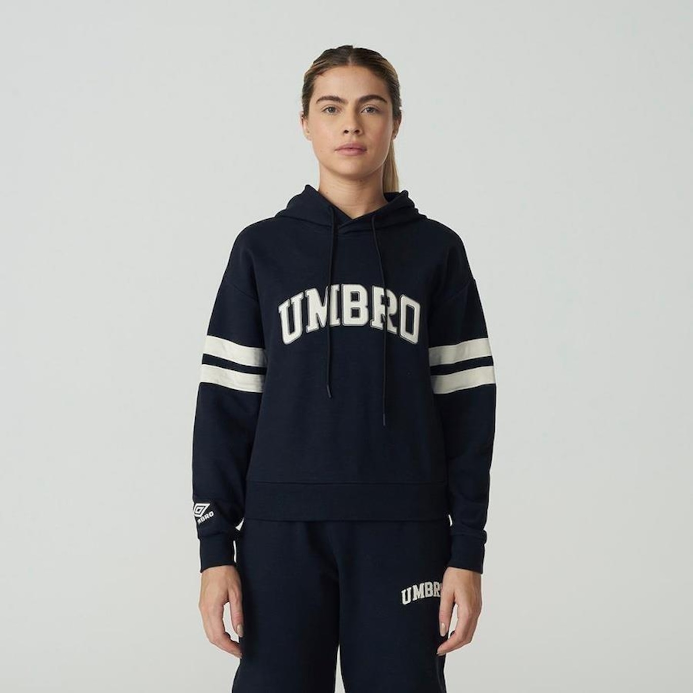 Blusão com Capuz Umbro College Concept - Feminino - Foto 3