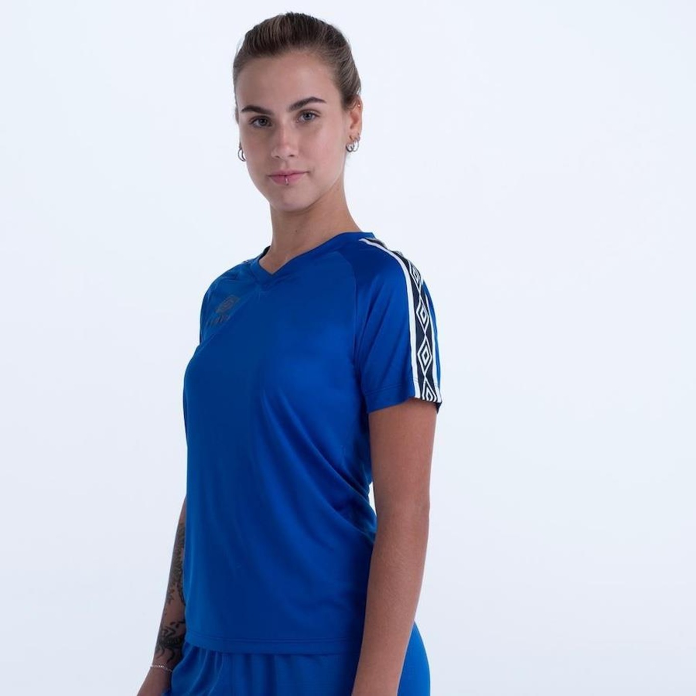 Camisa Umbro Traditional Tape - Feminina - Foto 2