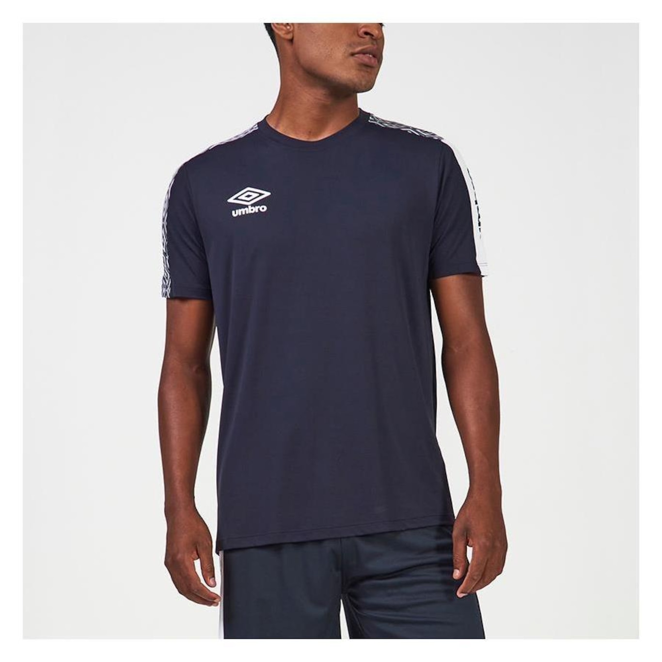 Camisa Umbro Dynamic - Masculina - Foto 1