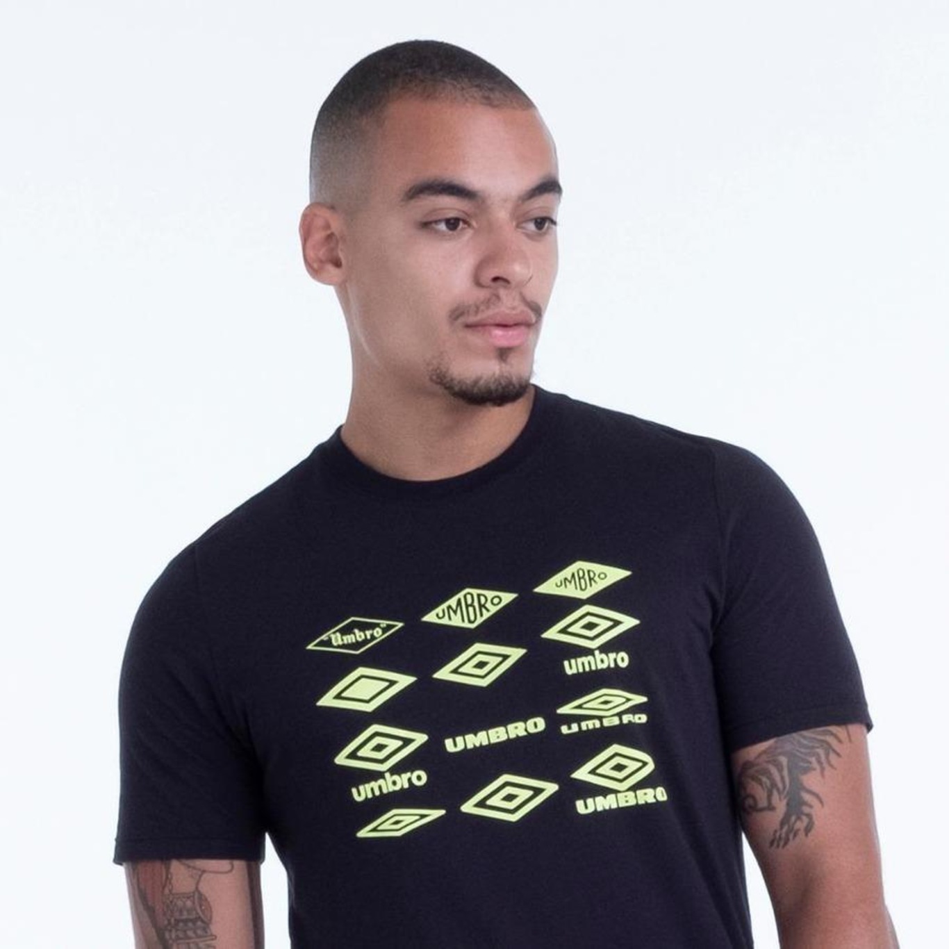 Camiseta Umbro Football Evolution - Masculina - Foto 1