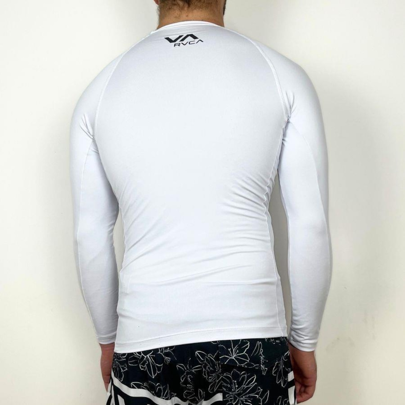 Camiseta Rvca Manga Longa Big Surf - Masculina - Foto 5