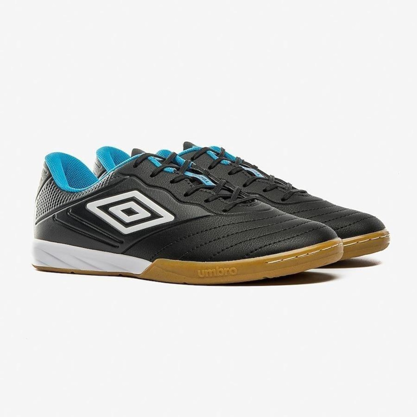 Chuteira Futsal Umbro Tocco III Club + 1 Par de Meias - Adulto - Foto 3