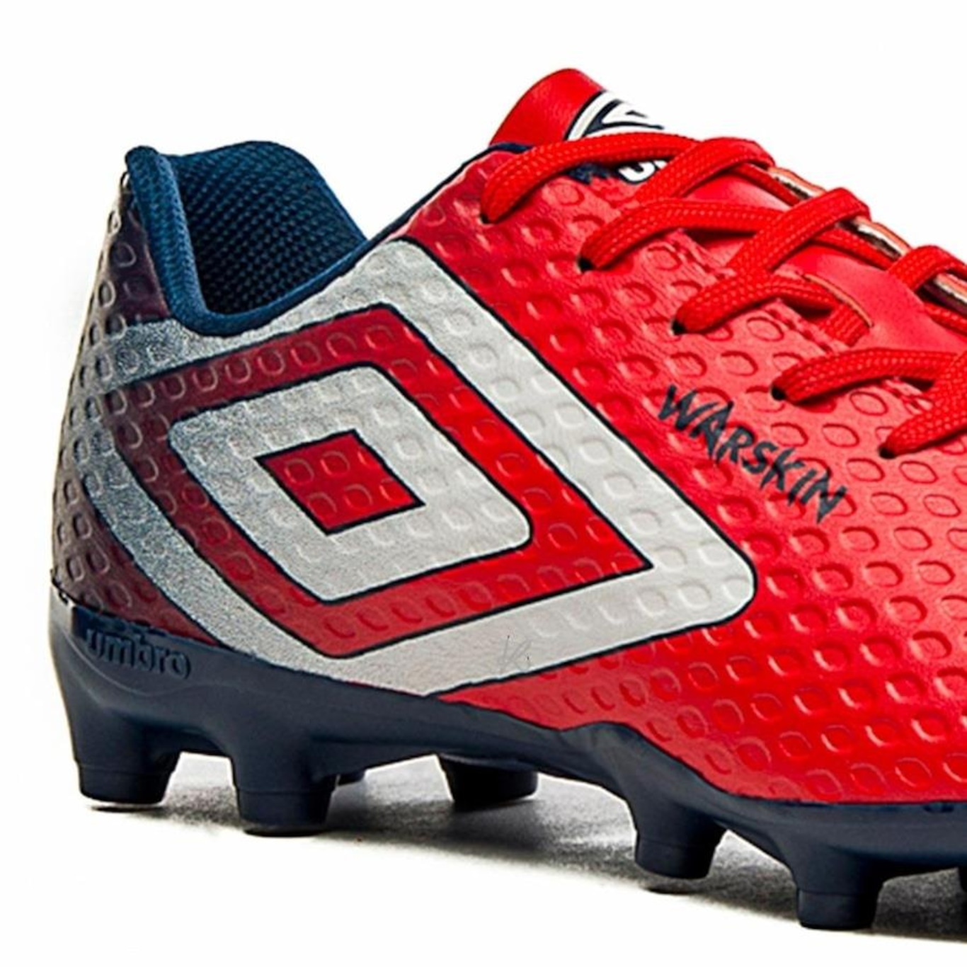 Chuteira de Futebol de Campo Umbro Warskin + Meias - Adulto - Foto 5