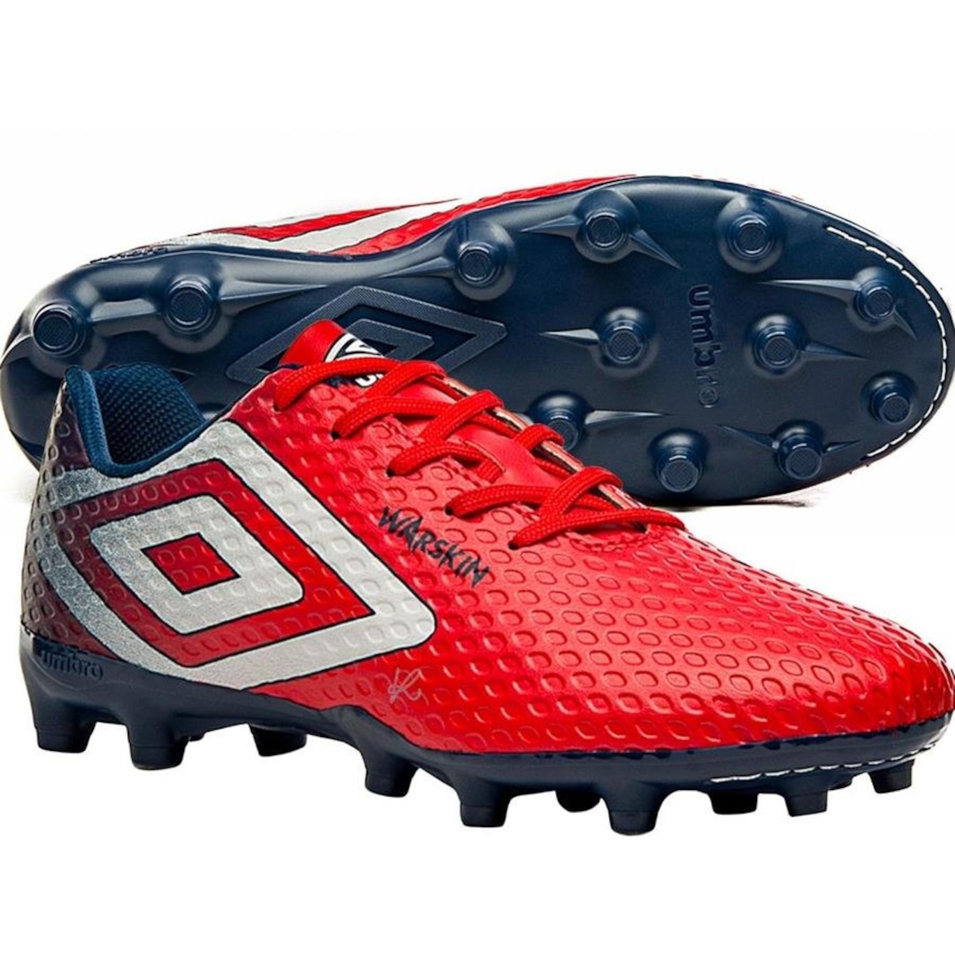 Chuteira de Futebol de Campo Umbro Warskin + Meias - Adulto - Foto 6