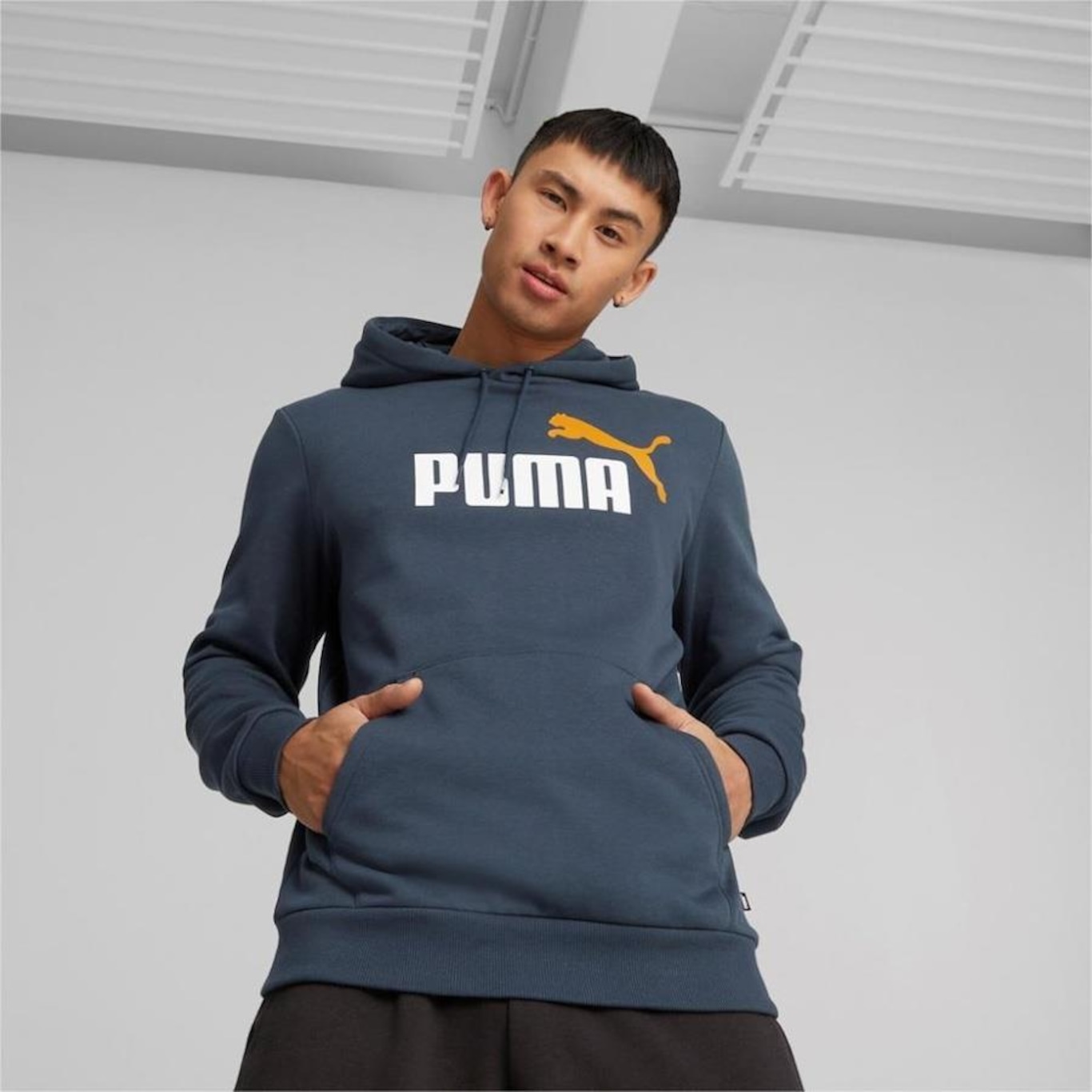 Blusão de Moletom com Capuz Puma Canguru Ess+ 2 Col Big Logo Dark Night - Masculino - Foto 3