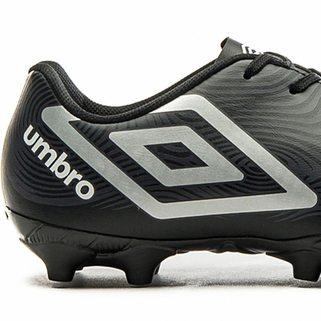 Chuteira de Campo Umbro Orbit + Meias - Adulto - Foto 3