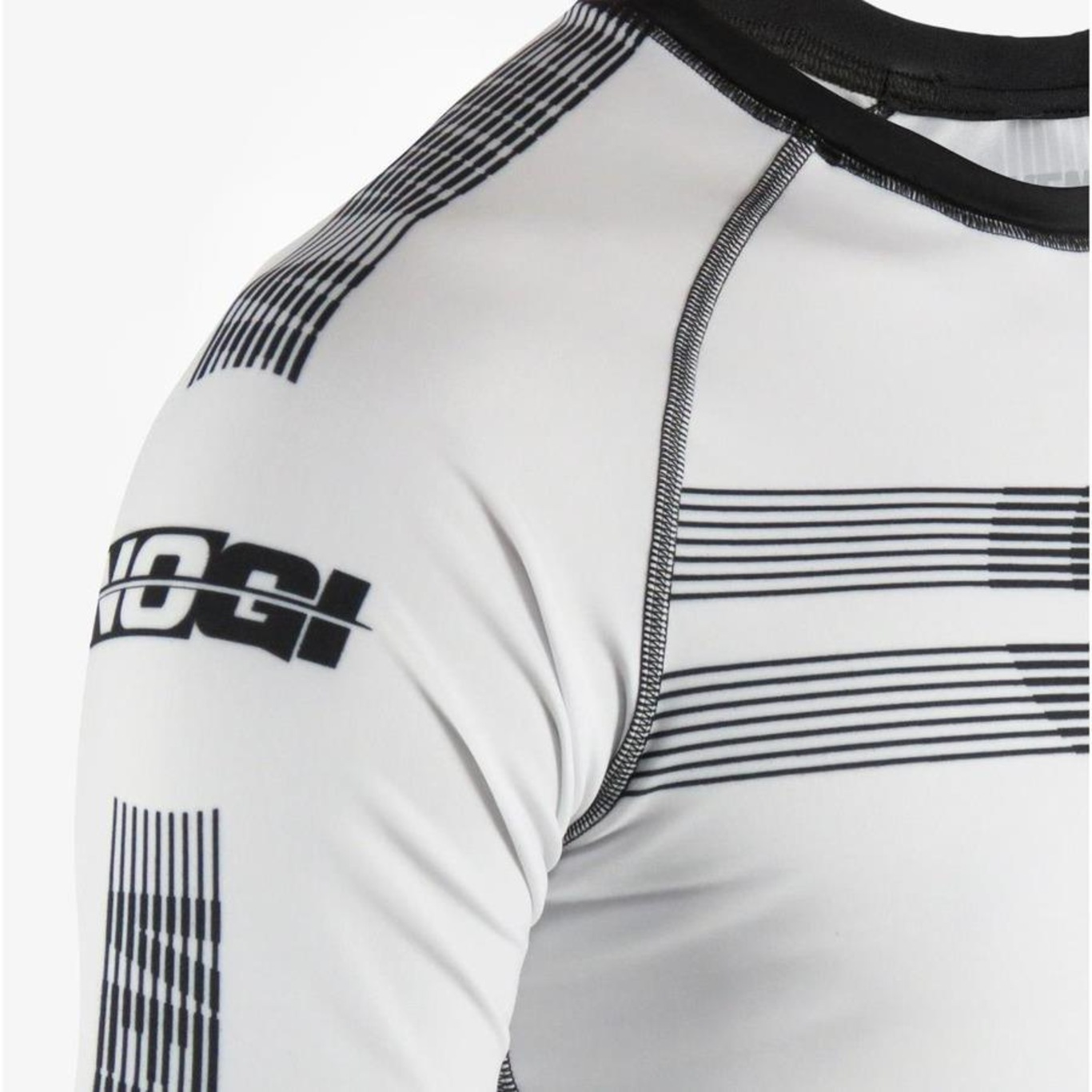 Venum Logos Rashguard - Long Sleeves  Roupas masculinas na moda, Roupas  masculinas, Roupas