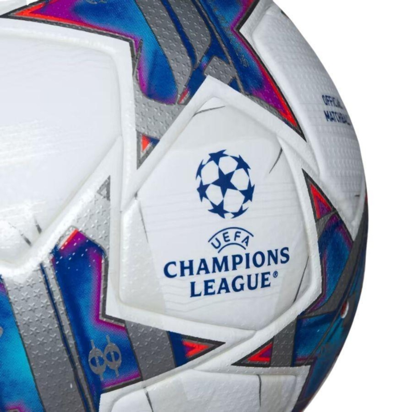 Inspirada nos hinos, Adidas lança bolas das Champions League 2023