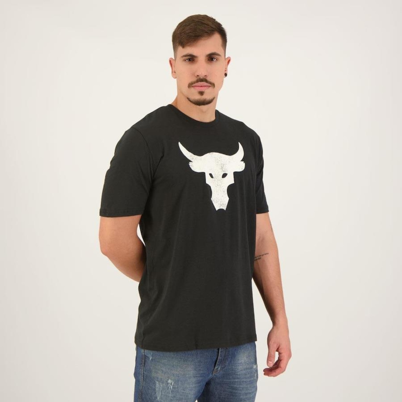 Camiseta Under Armour Project Rock II Brahma Bull - Masculina - Foto 2