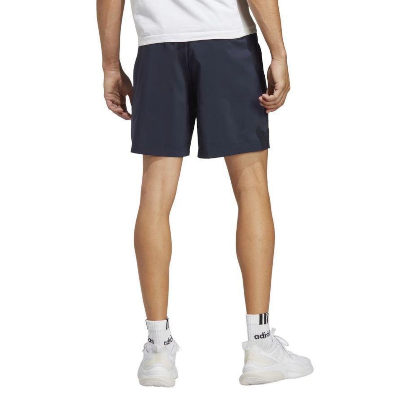 Bermuda Masculina adidas Logo Linear Chelsea - Foto 3