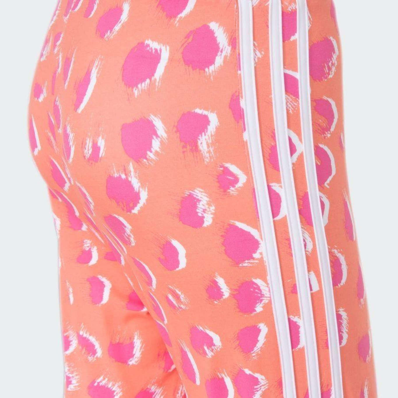 Calça Legging adidas Essentials 3-Stripes Animal Print - Feminina