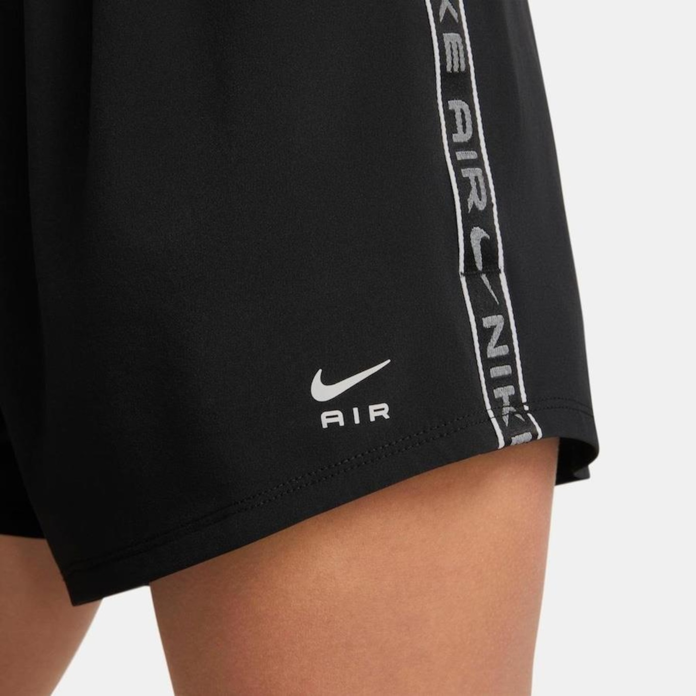 Shorts Nike Air Dri-Fit - Feminino - Foto 4