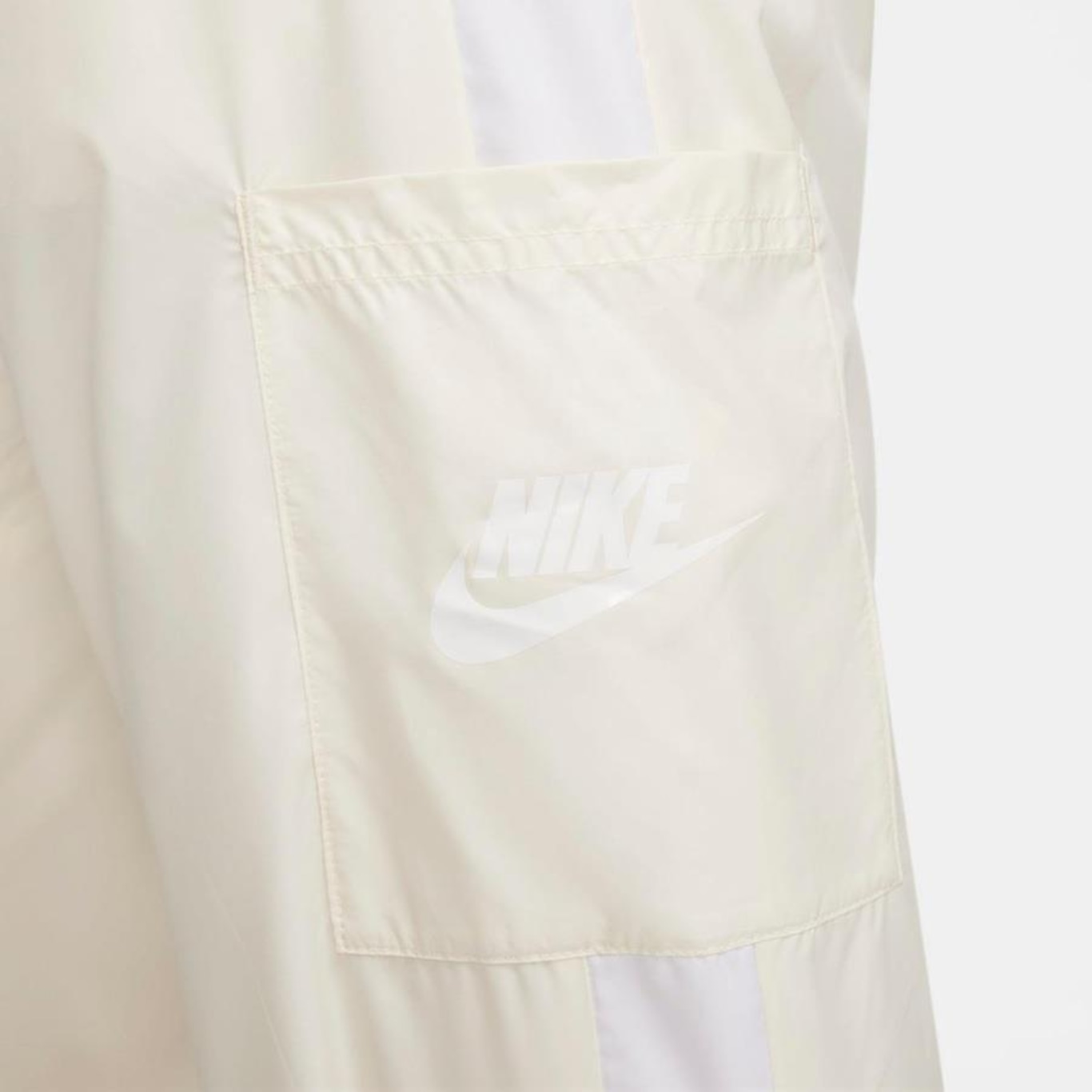 Calça Nike Sportswear - Feminina - Foto 4