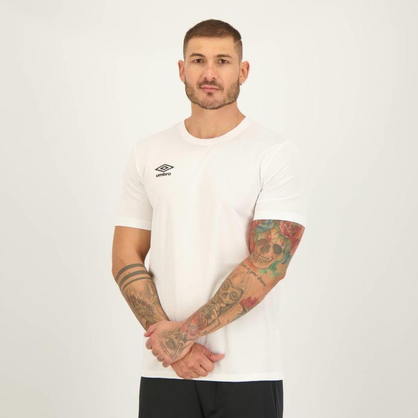 Camiseta Umbro Essential I - Masculina - Foto 5