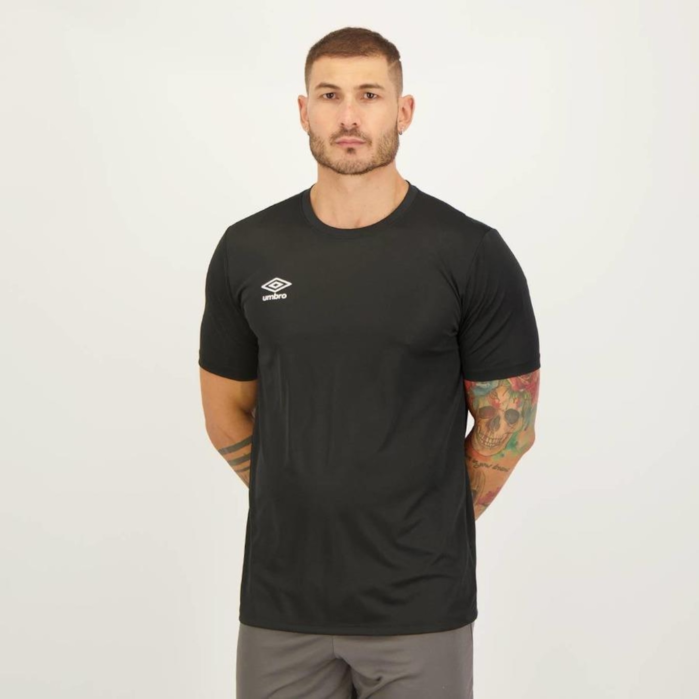 Camiseta Umbro Essential I - Masculina - Foto 5