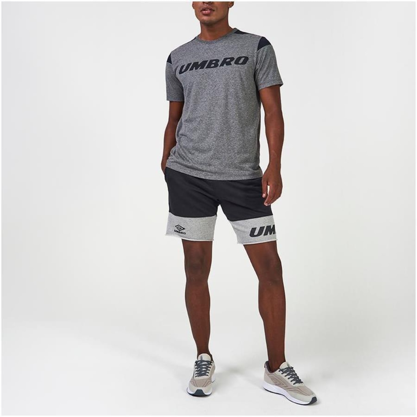 Bermuda Umbro College Motion - Masculina - Foto 4