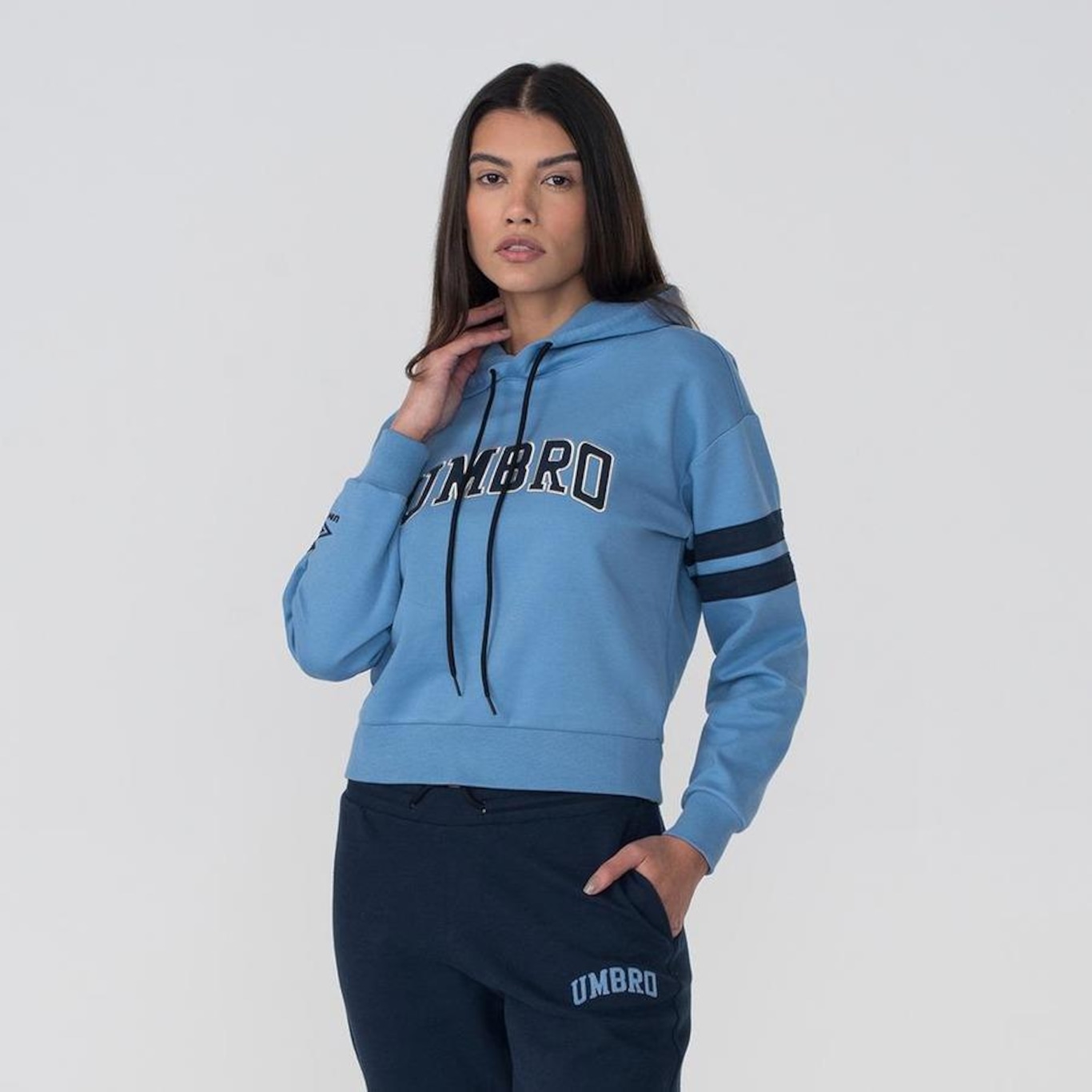 Blusão com Capuz Umbro College Concept - Feminino - Foto 2