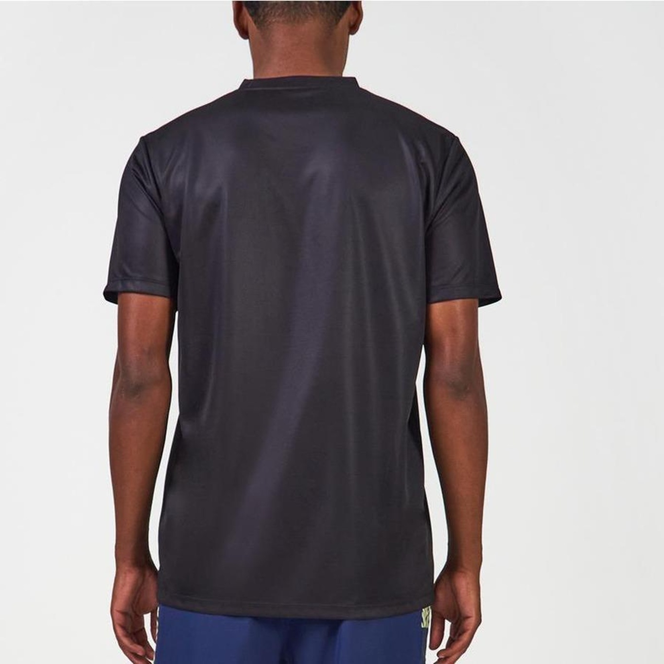 Camiseta Umbro Essential Diamond - Masculina - Foto 3