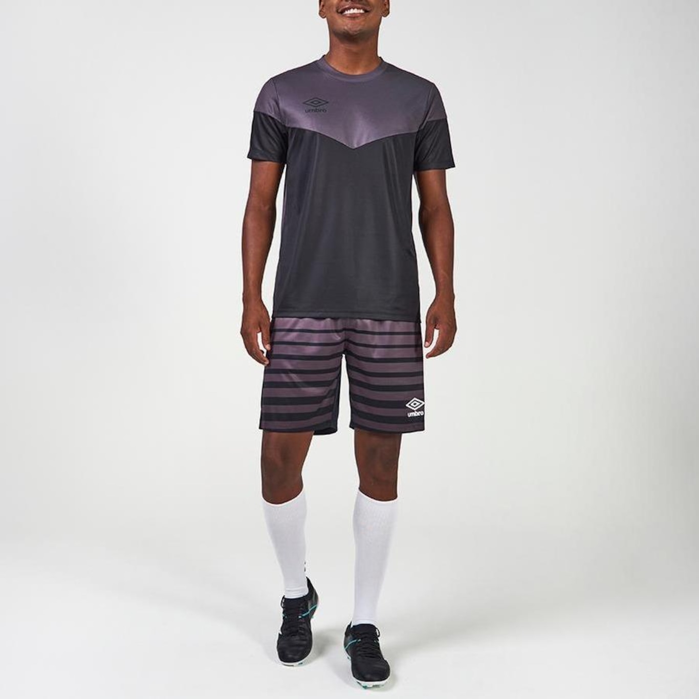 Camiseta Umbro Stadion - Masculina - Foto 4