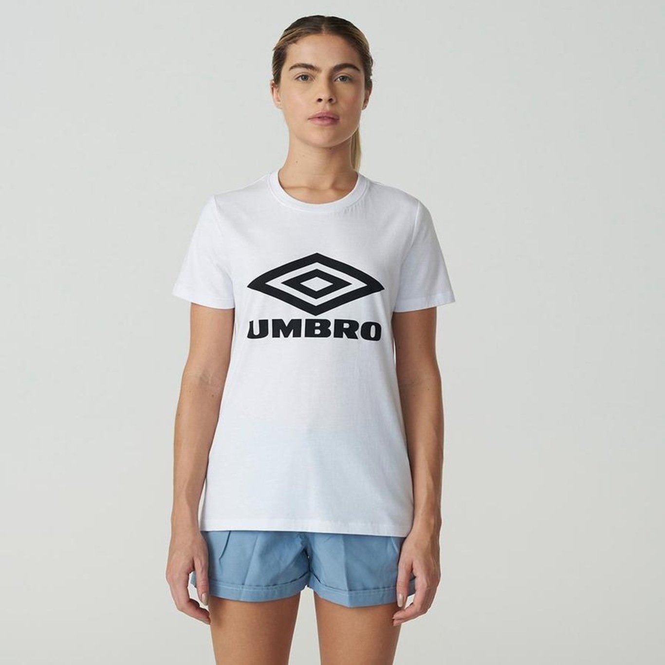 Camiseta Umbro Large Logo Duo - Feminina - Foto 1