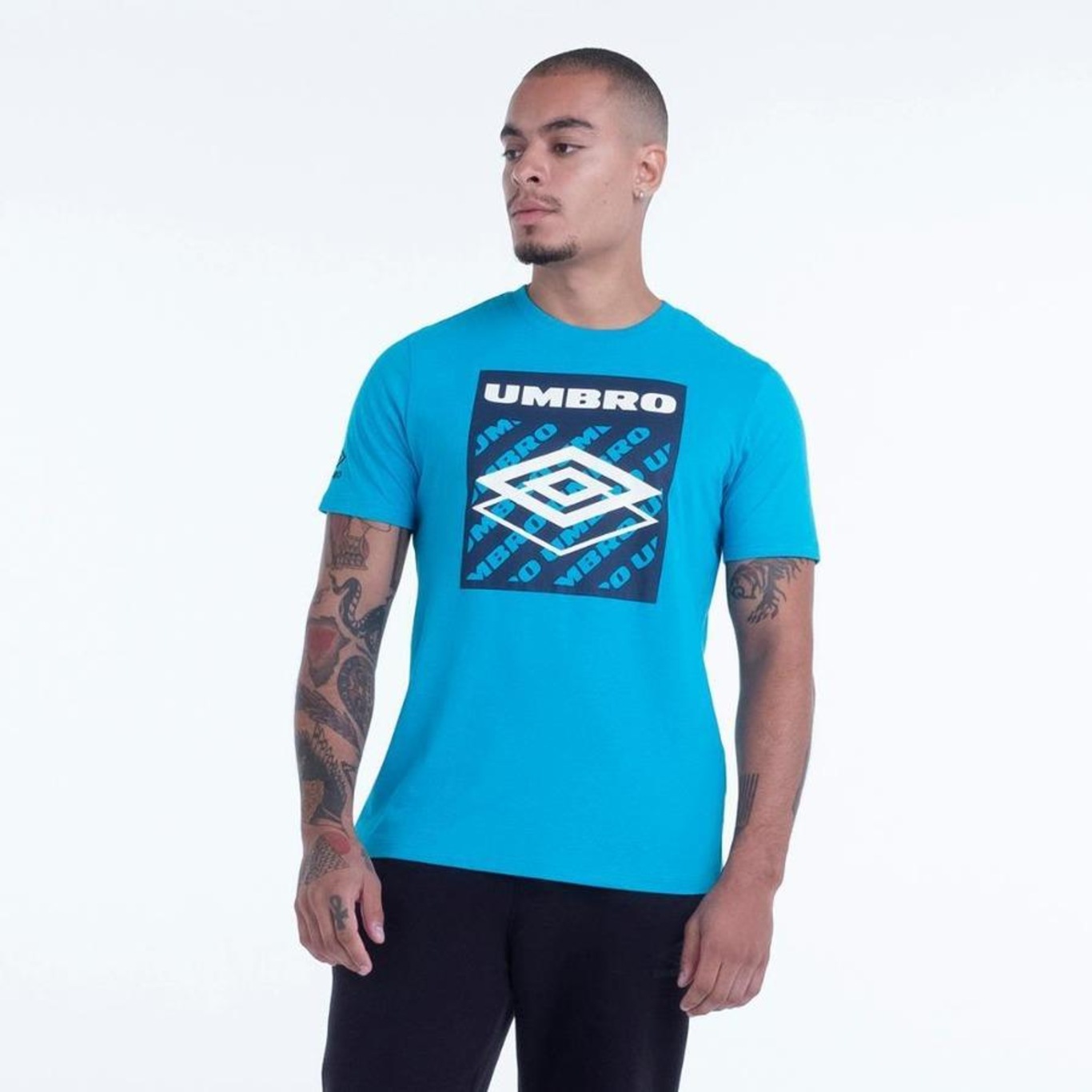 Camiseta Umbro Authentic Club - Masculina - Foto 1