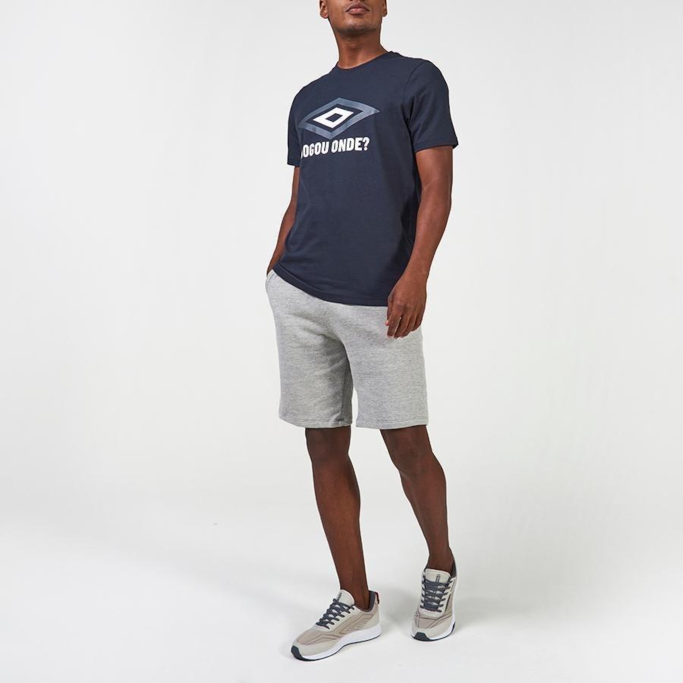 Camiseta Umbro Club Fan - Masculina - Foto 4