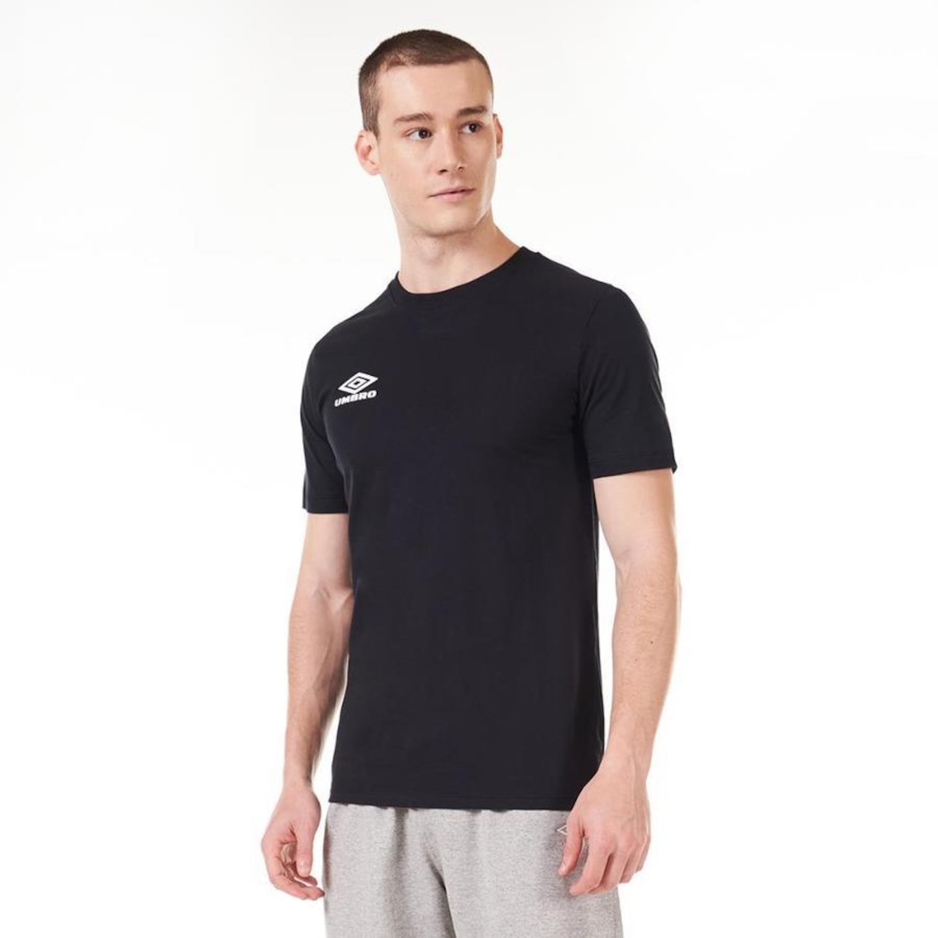 Camiseta Umbro Diamond Tradicional - Masculina - Foto 2