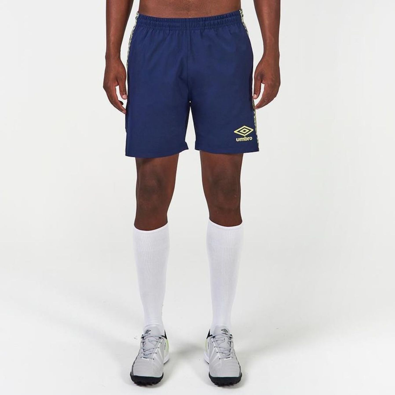 Bermuda Umbro Dynamic - Masculina - Foto 1