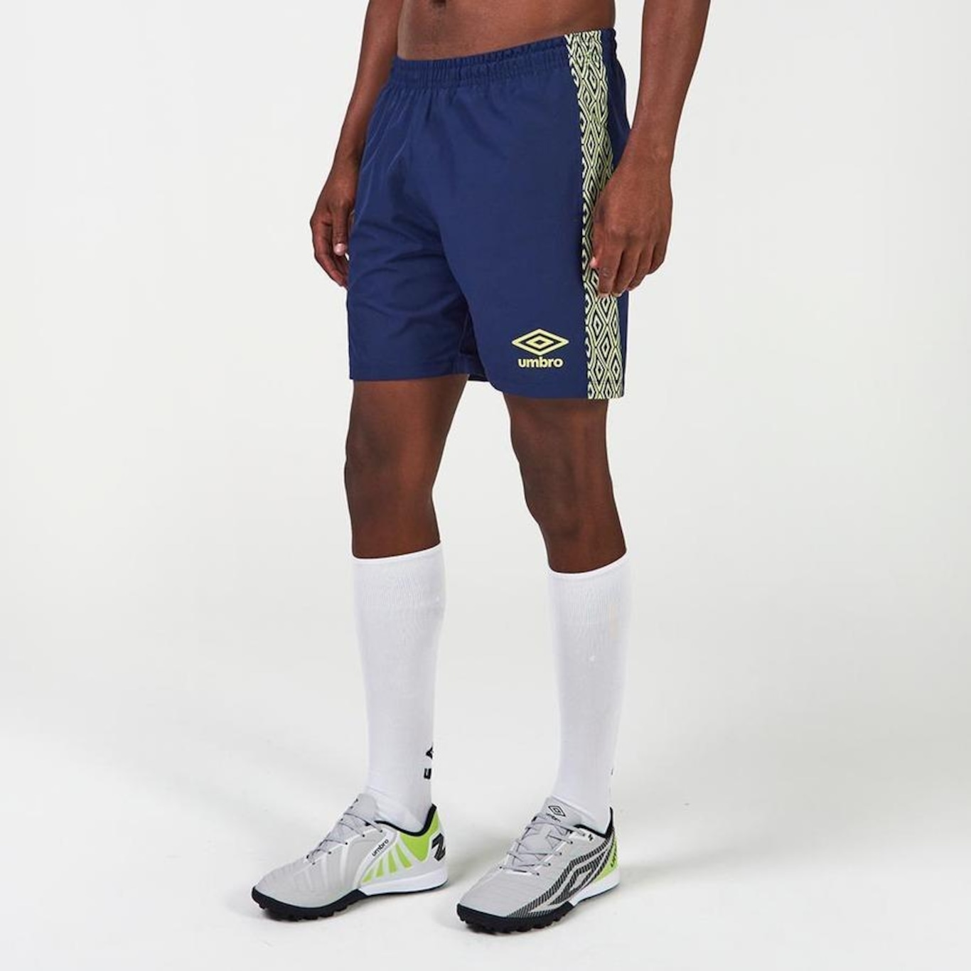 Bermuda Umbro Dynamic - Masculina - Foto 2