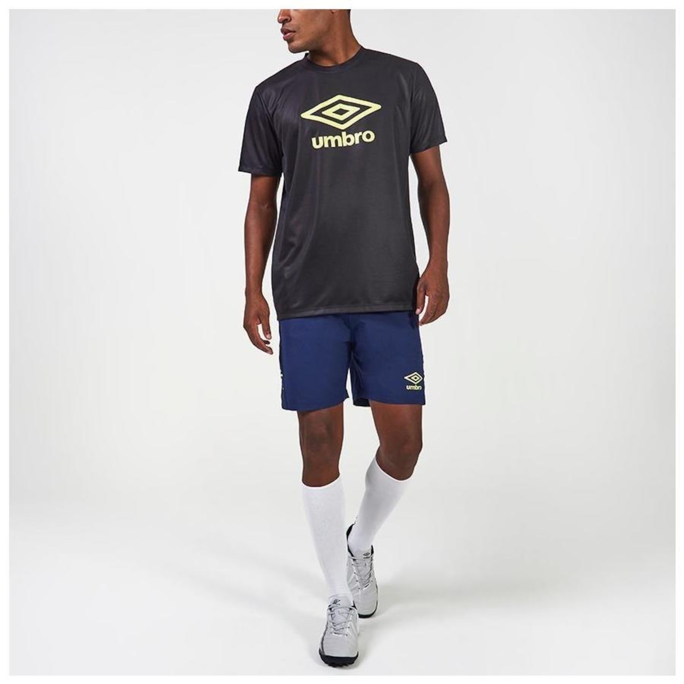 Bermuda Umbro Dynamic - Masculina - Foto 4