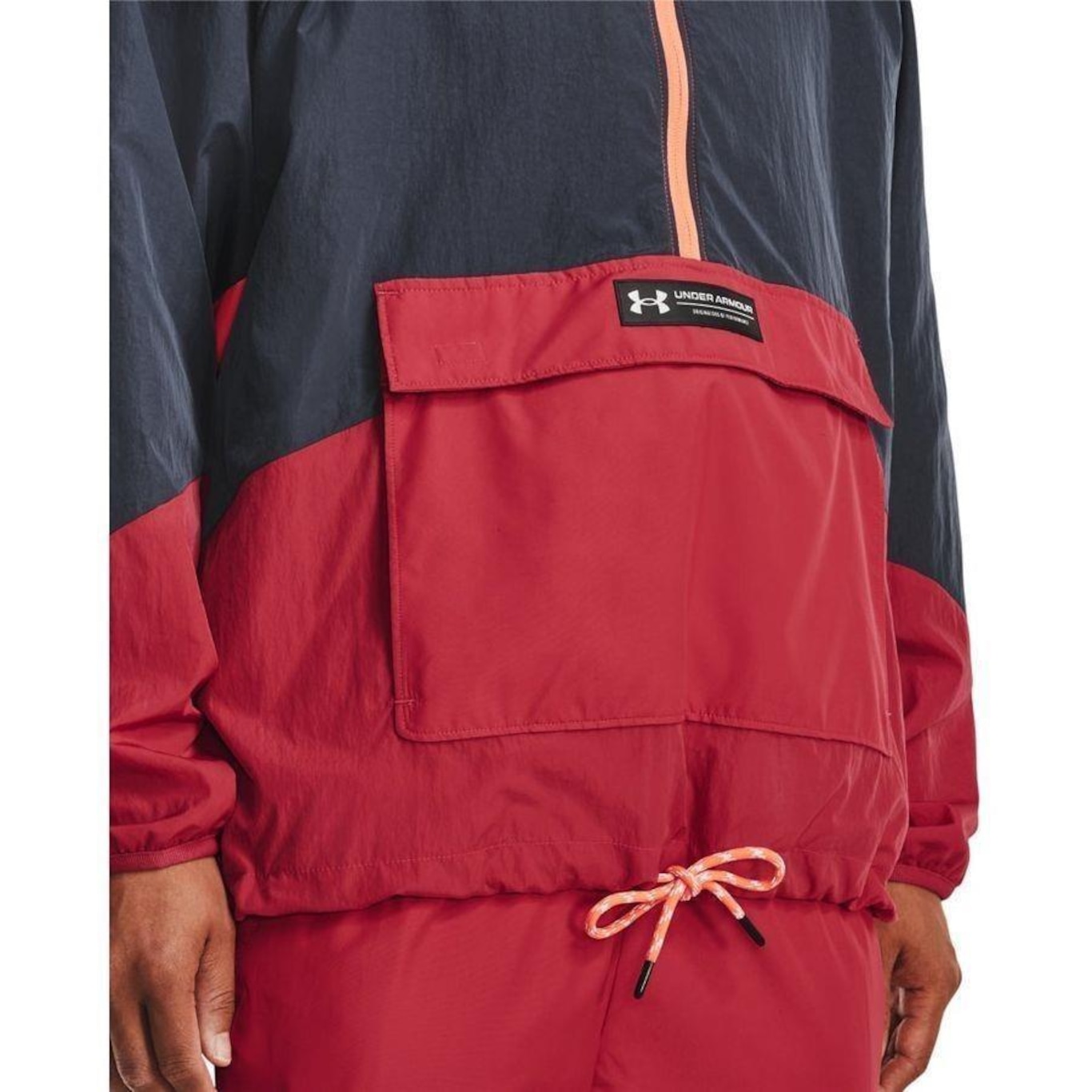 Jaqueta Under Armour Rush Woven Anorak - Feminina - Foto 5