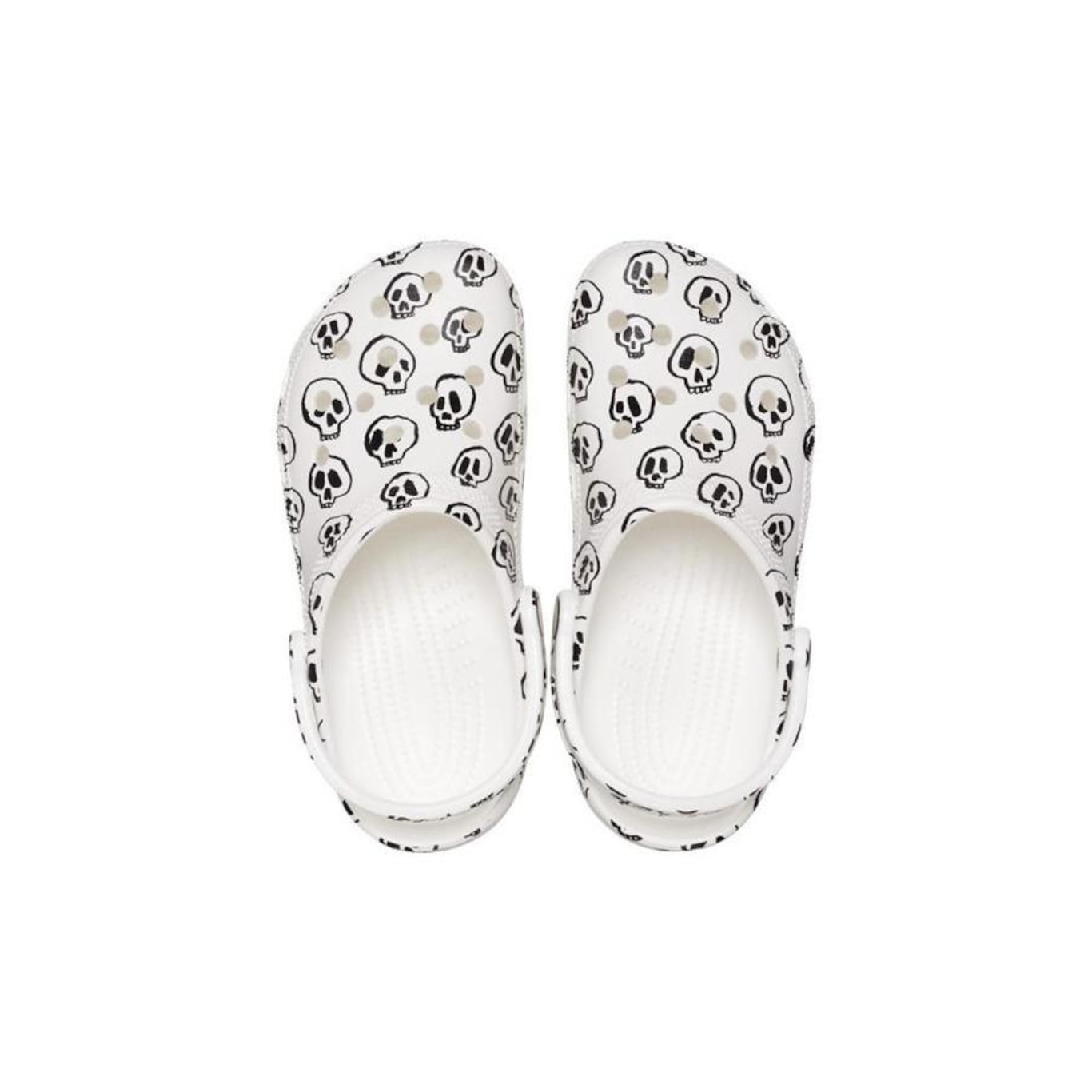 Sandália Crocs Classic Skull Print Clog - Unissex - Foto 5