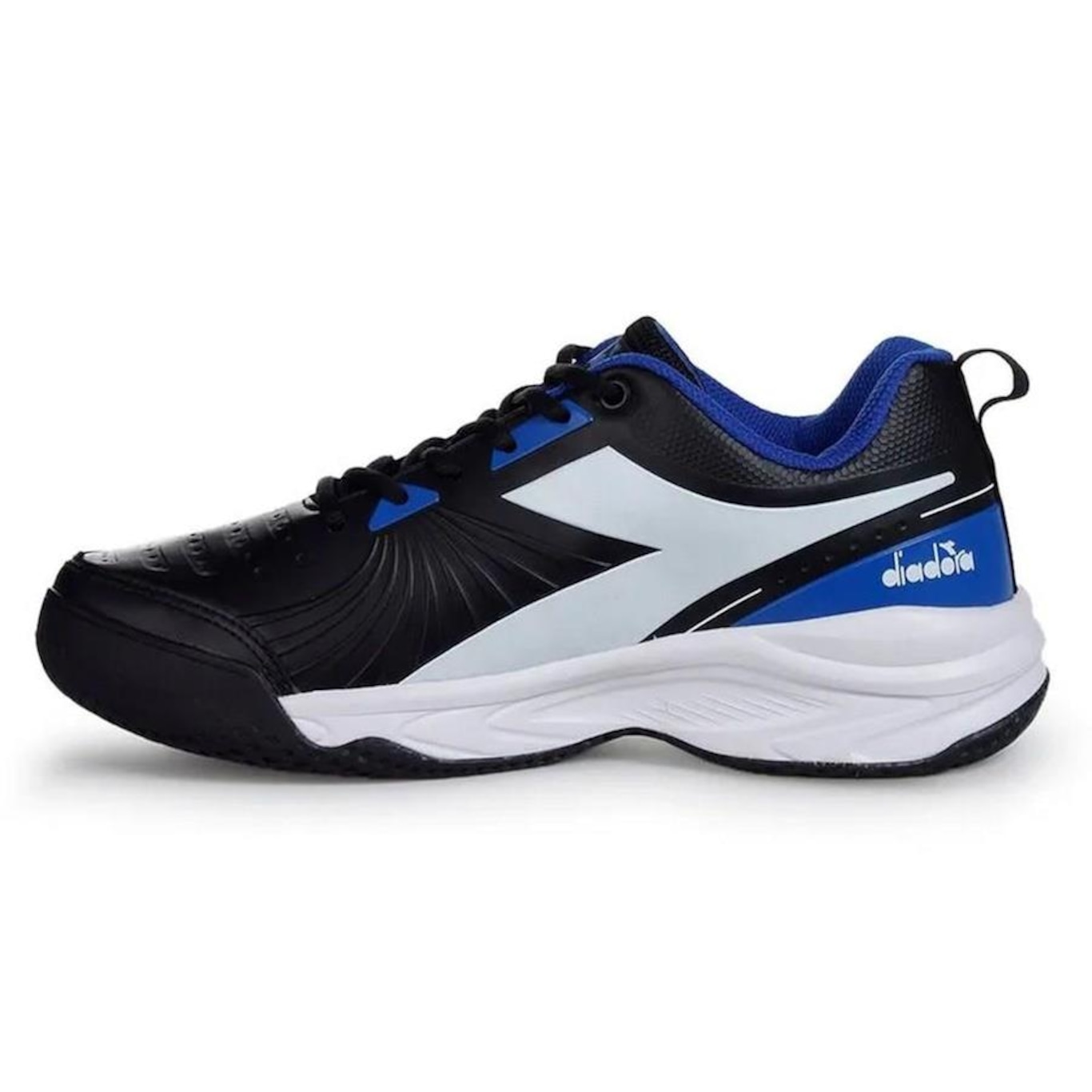 Tênis Diadora Strike + 2 Pares de Meias - Unissex - Foto 2