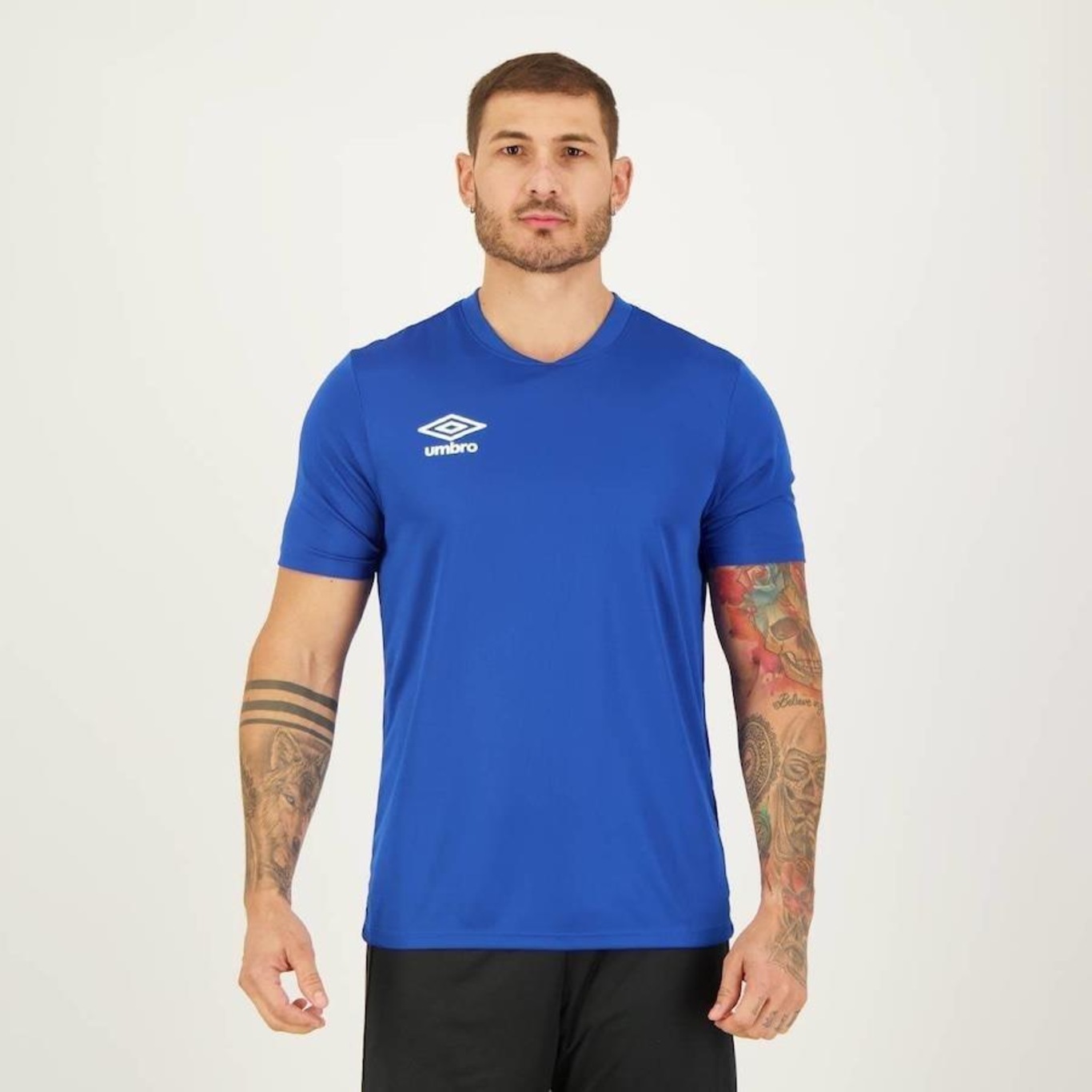 Camiseta Umbro Striker Premium - Masculina - Foto 3