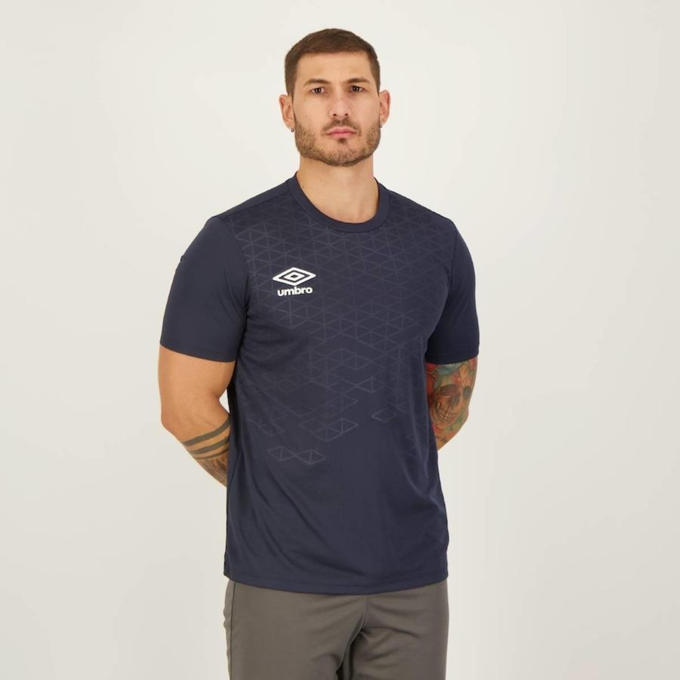 Camiseta Umbro Digital Diamond - Masculina - Foto 2